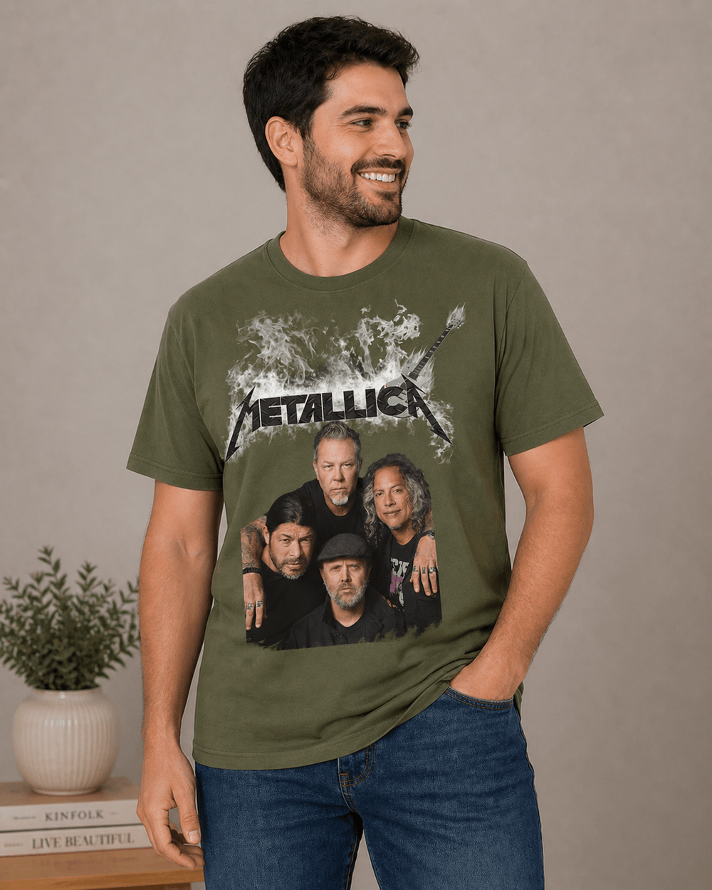 BDG Graphic T-Shirt - Metallica Band - Built Different Goods